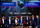 Llaryora firmó contratos para la construcción de dos viaductos, prometen 350 empleos directos