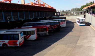 Viernes sin colectivos interurbanos en Córdoba: paro por falta de pago de sueldos