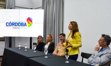 San Francisco entre los 10 municipios que se capacitaron en reciclaje de telas y economía circular