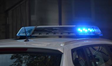 Detienen a hombre que tomó como rehenes a una mujer y dos menores de edad
