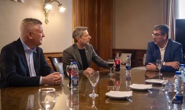 Bernarte suscribió un crédito para la compra de cuatro vehículos para la Municipalidad