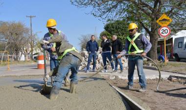 El municipio reparó más de 6.100 m2 de bacheo este año