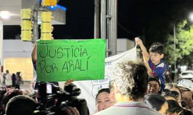 La fiscalía ordenó la detención de la madre de Aralí