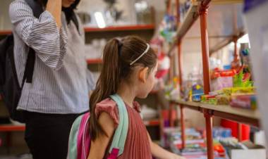 El costo de criar a un niño en noviembre: entre $389.870 y $483.162, según el INDEC