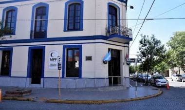 Detenido por amenazar a agentes municipales con un cuchillo en Tecnoteca 