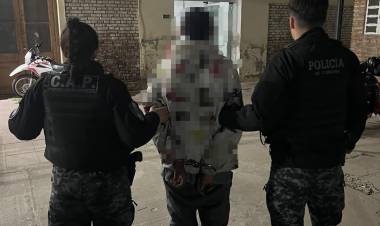 Detuvieron a un adolescente tras amenazar al personal policial