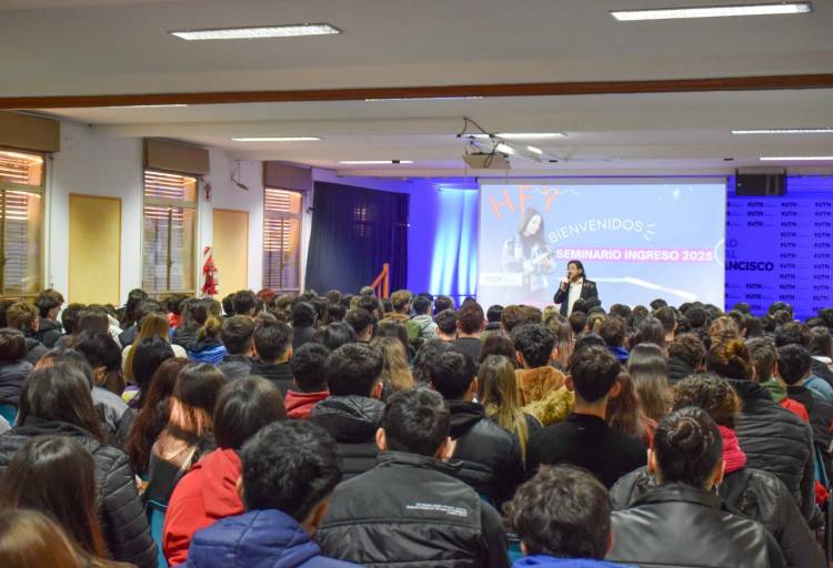 235 jóvenes comenzaron este sábado el Seminario Universitario en UTN San Francisco