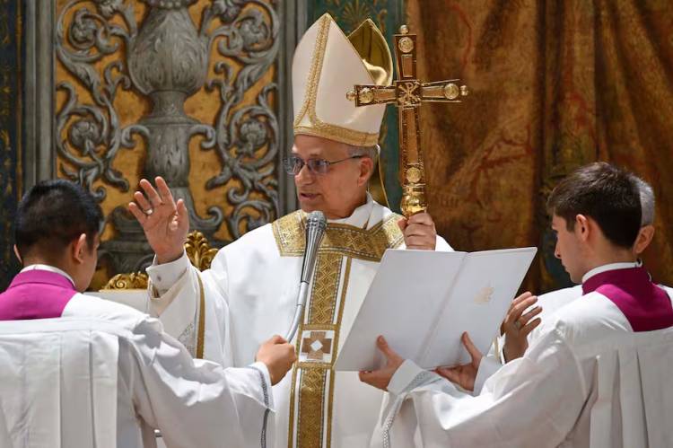 Robert Prevost asume el pontificado como León XIV el 18 de mayo 