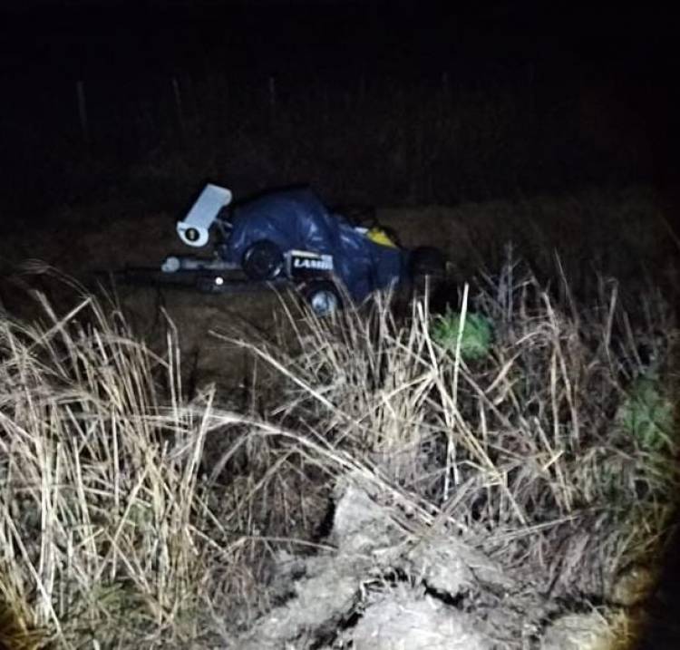 Despiste en Ruta 158: se rompió el enganche y terminó en la banquina 