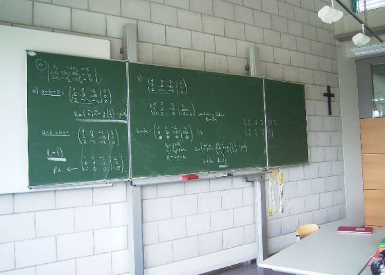 El Gobierno desreguló los precios de cuotas y matrículas en escuelas privadas