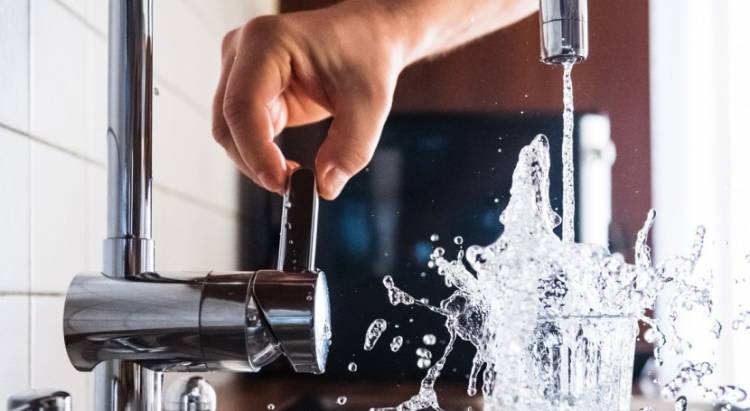 URGENTE: Corte de suministro de agua en barrio Corradi