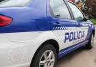 Tres hombres detenidos por agredir con caños y ladrillos a policías durante un procedimiento en barrio Sarmiento 