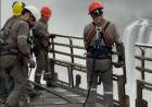 Comenzó el desarme de la pasarela de Garganta del Diablo por riesgo de crecidas