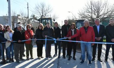 Quedó inaugurada la obra de pavimentación en el sector Cispren