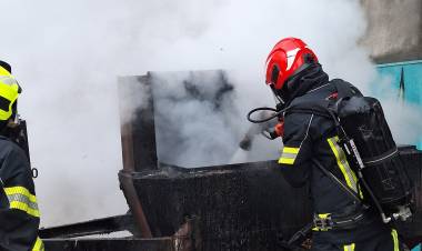 Incendio de maquinaria en San Francisco: Bomberos Logran Controlar el Fuego