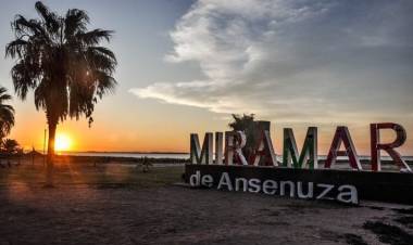 Miramar de Ansenuza festeja su centenario y abre la temporada de verano