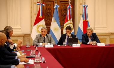 Gobernadores de la Región Centro pidieron la urgente baja de las retenciones