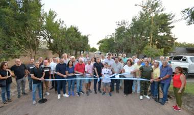 Quedó inaugurada la red colectora de líquidos cloacales de barrio Las Rosas