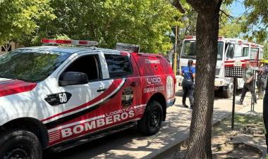 Bomberos inspeccionó vivienda por posible escape de gas 