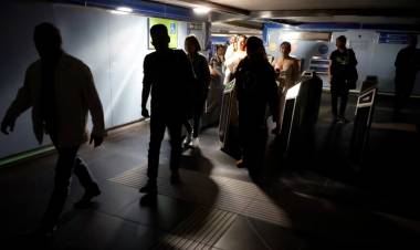 Pedro Sánchez exige responsabilidades por el apagón mientras se descarta un ciberataque