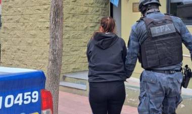 Madre e hijastra detenidas por comercializar cocaína en Arroyito