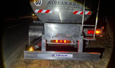 Accidente de tránsito en Ruta 158: dos camiones involucrados y daños materiales