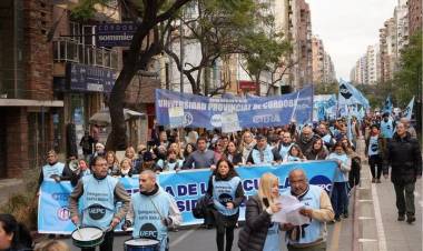 La UEPC adhiere al paro nacional docente en reclamo de una nueva ley de financiamiento educativo