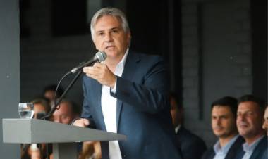 Llaryora celebró el aumento del corte de bioetanol y pidió avanzar hacia una ley que garantice previsibilidad