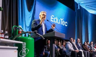 Llaryora anunció una inversión de $3.500 millones para fortalecer la educación técnica y su vínculo con el sector productivo