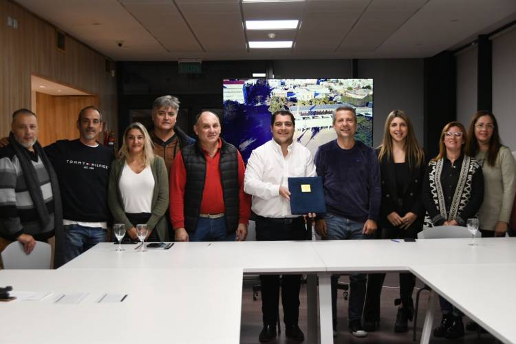 Bernarte suscribió convenio para aportar soluciones al vecinalismo