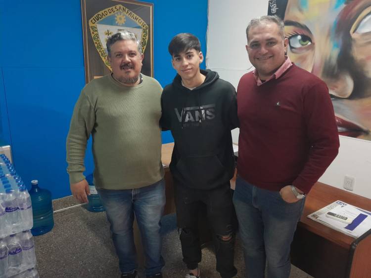 Reconocidos bailarines dictarán taller de salsa y bachata en la ciudad