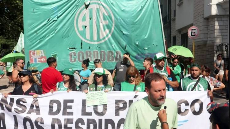 ATE convoca a una movilización contra la llegada de Milei a Córdoba 