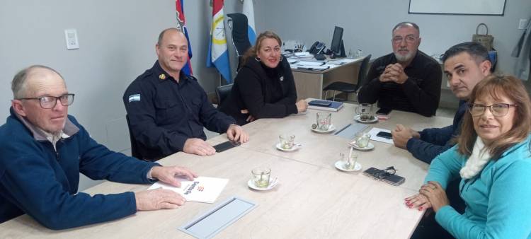Instituciones de Frontera recibieron aportes provinciales por medio del municipio 