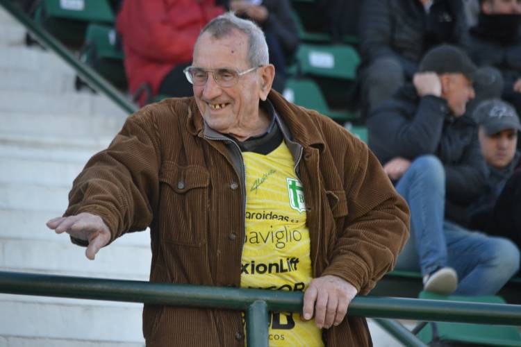 Celso y su pasión por la "verde": el alma por los colores