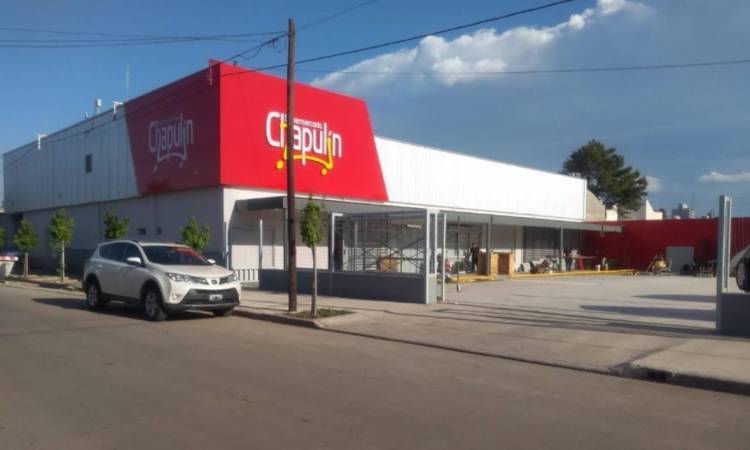 Intentó robar en supermercado Chapulín y fue detenido por vecinos 