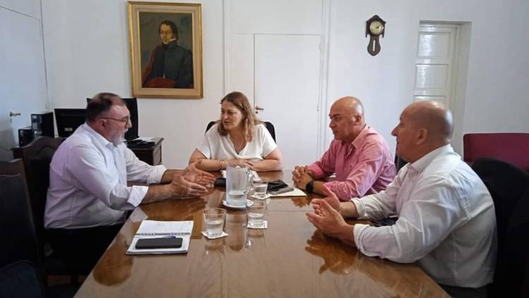 Frontera realiza gestiones para mejorar el sistema sanitario local 