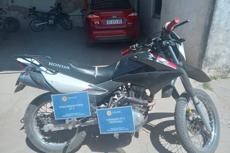 Frontera:  roban motocicleta a mano armada y es recuperada por la policía 