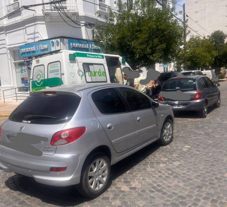 Accidente con lesionadas leves en la ciudad