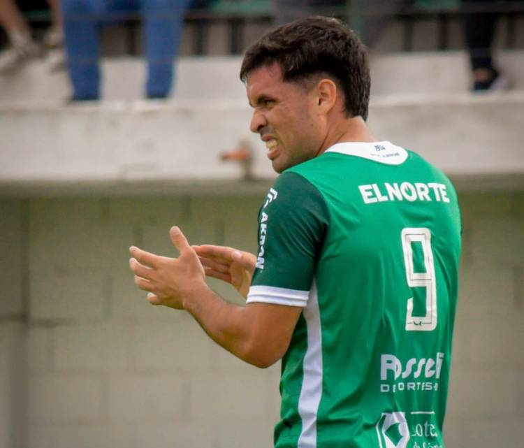 Tomás Attis, otro que vuelve a la "verde"