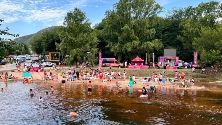 Córdoba: la temporada de verano arrancó con mayor movimiento turístico que el año pasado