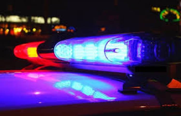 Un joven ciclista herido tras chocar con una camioneta estacionada en la calle Ramón y Cajal