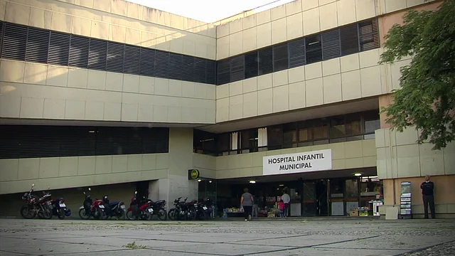 Córdoba: un niño de un año se cayó a una pileta y está internado en terapia intensiva