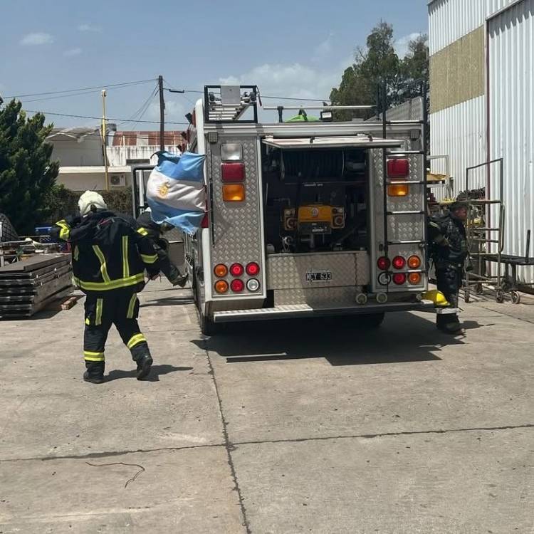 Otra vez tomó fuego una cabina de pintura de Akron 