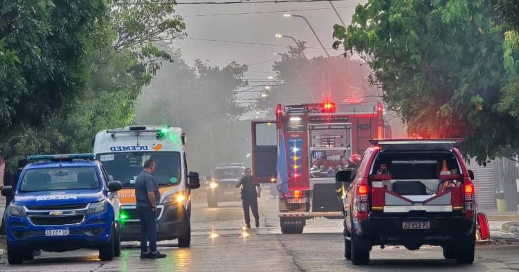 Una persona mayor de edad fue rescatada de un incendio en una vivienda de calle San Lorenzo 