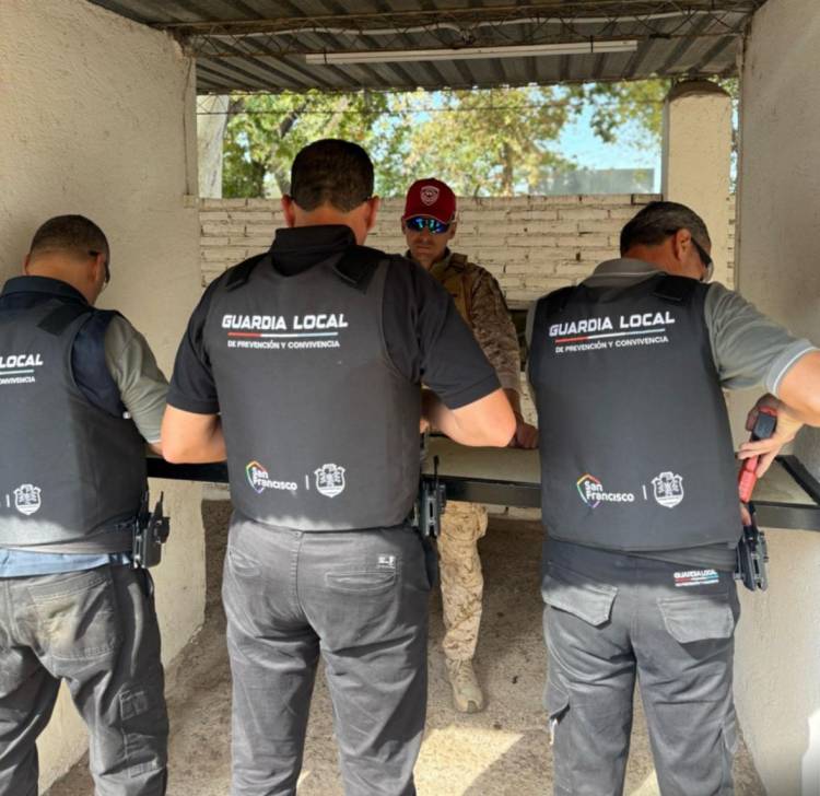 32  integrantes de la Guardia Local se capacitan en uso de armas menos letales