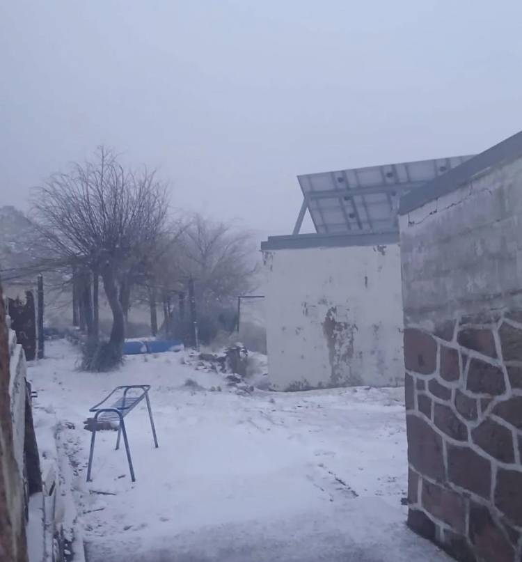 Comenzó a nevar en Altas Cumbres