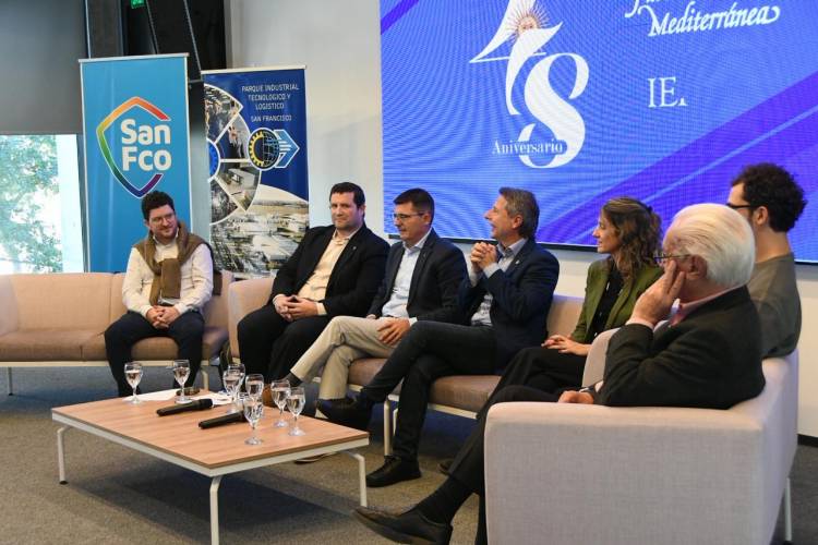 Más de 150 personas participaron del evento “Economía Argentina: PYMES en Acción” desarrollado en Tecnoteca