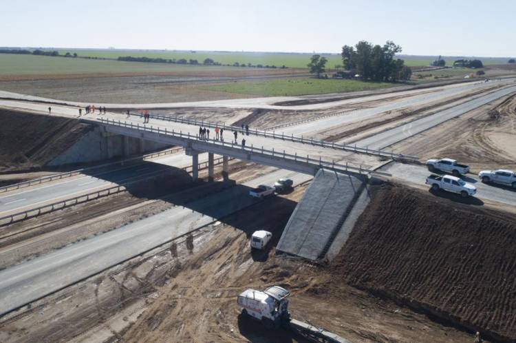 Autopista Nº 19: hasta 10 “pesos pesados” por tramo para terminar la obra