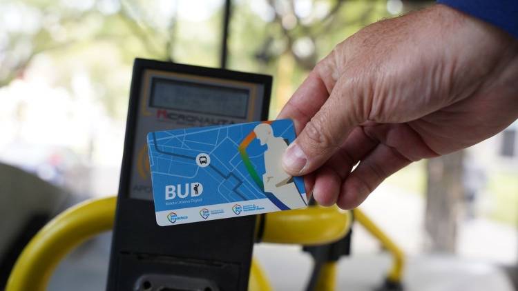 Municipio comenzó a cobrar la tarjeta del Boleto Urbano Digital