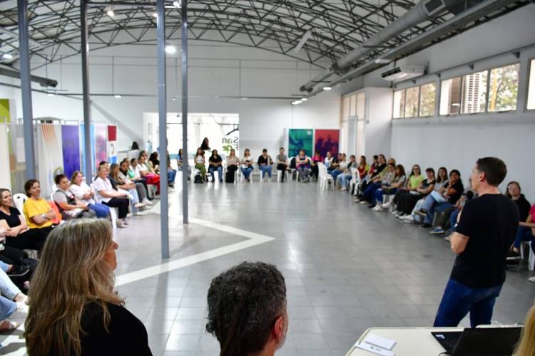 Capacitación docente sobre Ludotecas en San Francisco: una apuesta por el juego como herramienta pedagógic